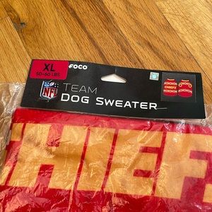 NFL TEAM KANSAS CITY CHIEFS Dog Sweater. NEW!! Fits Size  XL (50-60 lbs) by FOCO